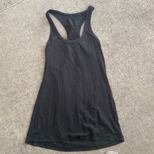 Lululemon black tank sz 4